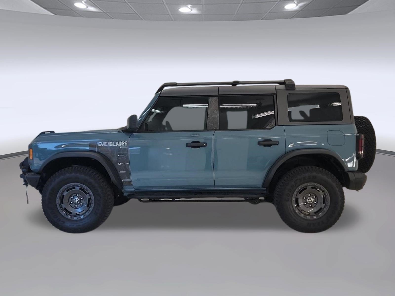 Certified 2023 Ford Bronco Everglades AWD/4WD image 2