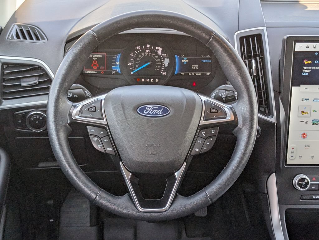 Certified 2024 Ford Edge SEL w/ Convenience Package AWD/4WD image 15