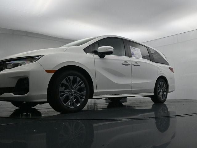 Used 2025 Honda Odyssey Touring image 28