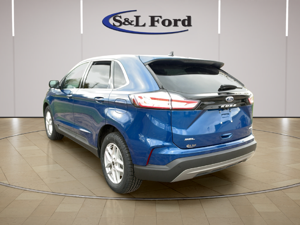 Certified 2024 Ford Edge SEL w/ Convenience Package AWD/4WD image 5