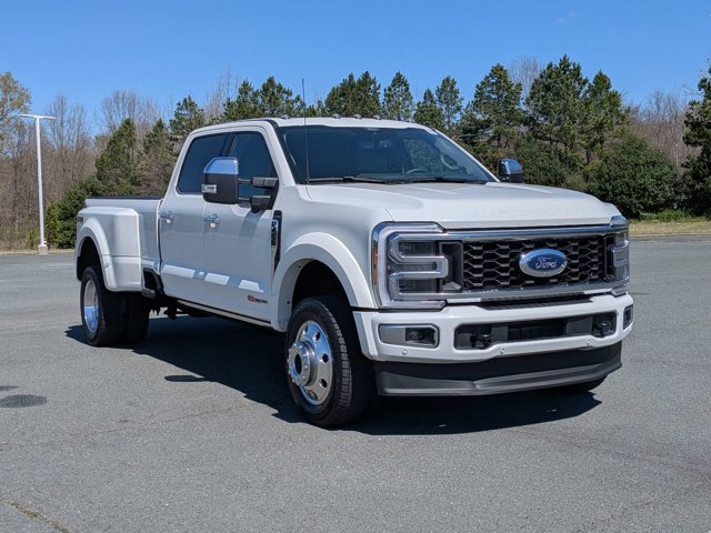 Certified 2026 Ford F450 Platinum w/ Platinum Plus Package AWD/4WD image 1