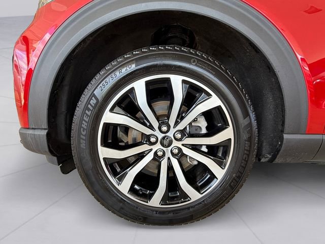 Certified 2025 Ford Explorer ST-Line AWD/4WD image 9