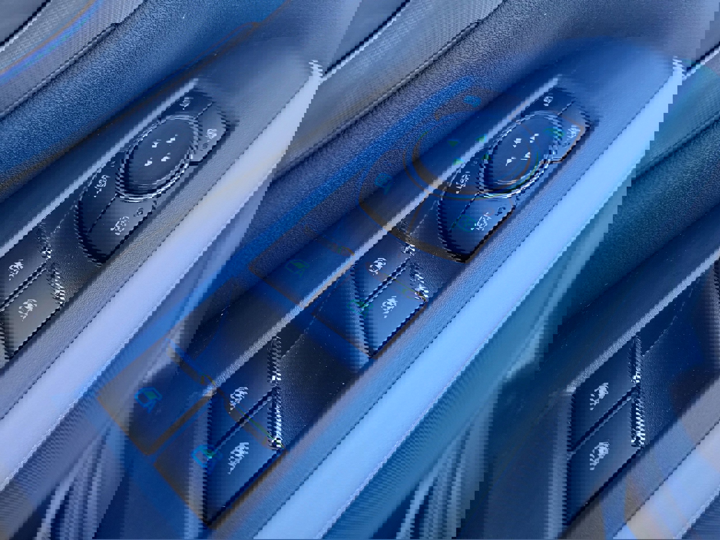 Certified 2025 Ford Expedition Max Platinum image 22