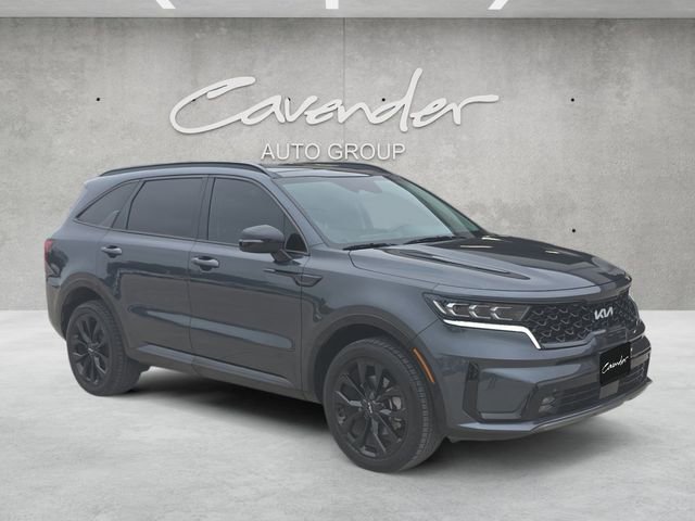 Used 2023 Kia Sorento SX AWD/4WD image 2