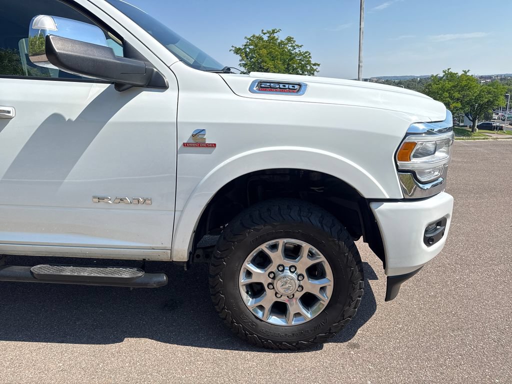 Used 2022 RAM 2500 Laramie AWD/4WD image 32