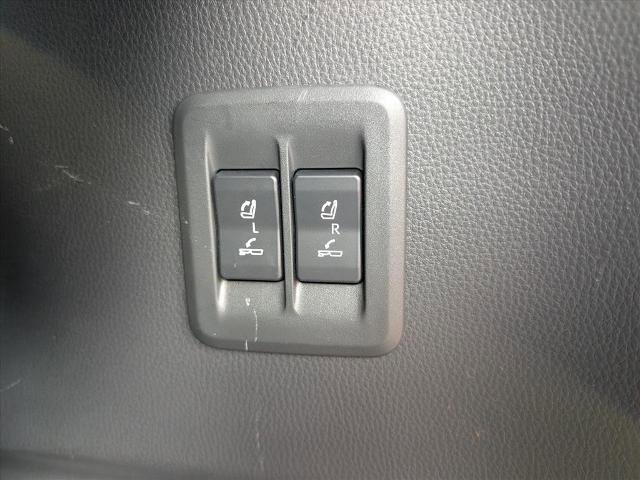 Used 2024 Lexus GX 550 image 23