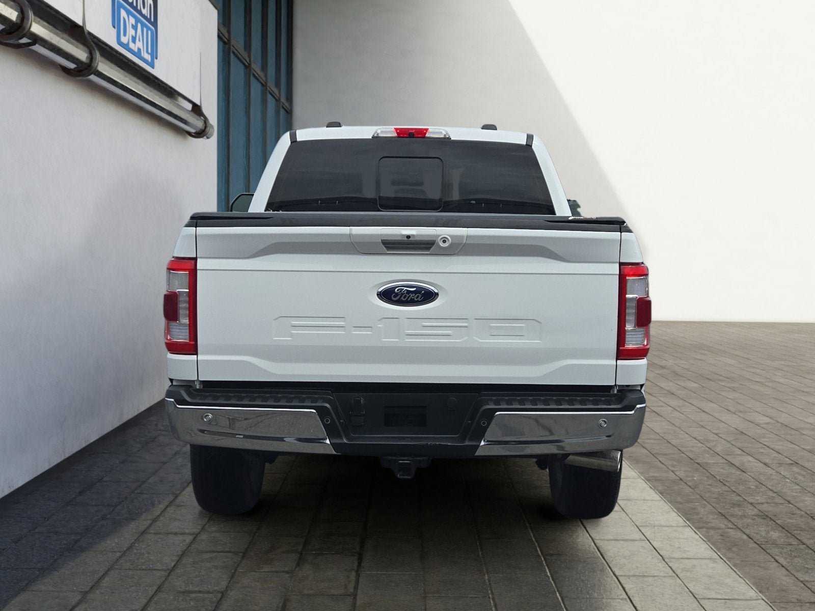 Certified 2022 Ford F150 Lariat w/ Equipment Group 502A High AWD/4WD image 4