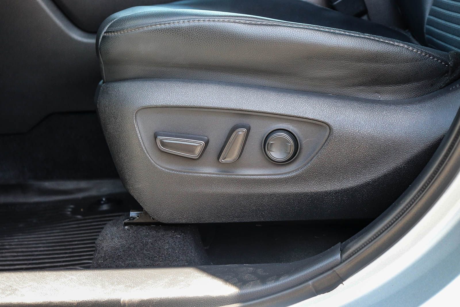 Used 2021 Toyota Highlander XSE image 21