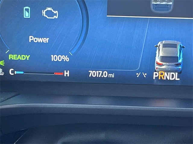 Certified 2025 Ford Escape Platinum w/ Premium Technology Package image 37