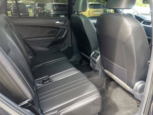 Used 2024 Volkswagen Tiguan SE R-Line AWD/4WD image 13