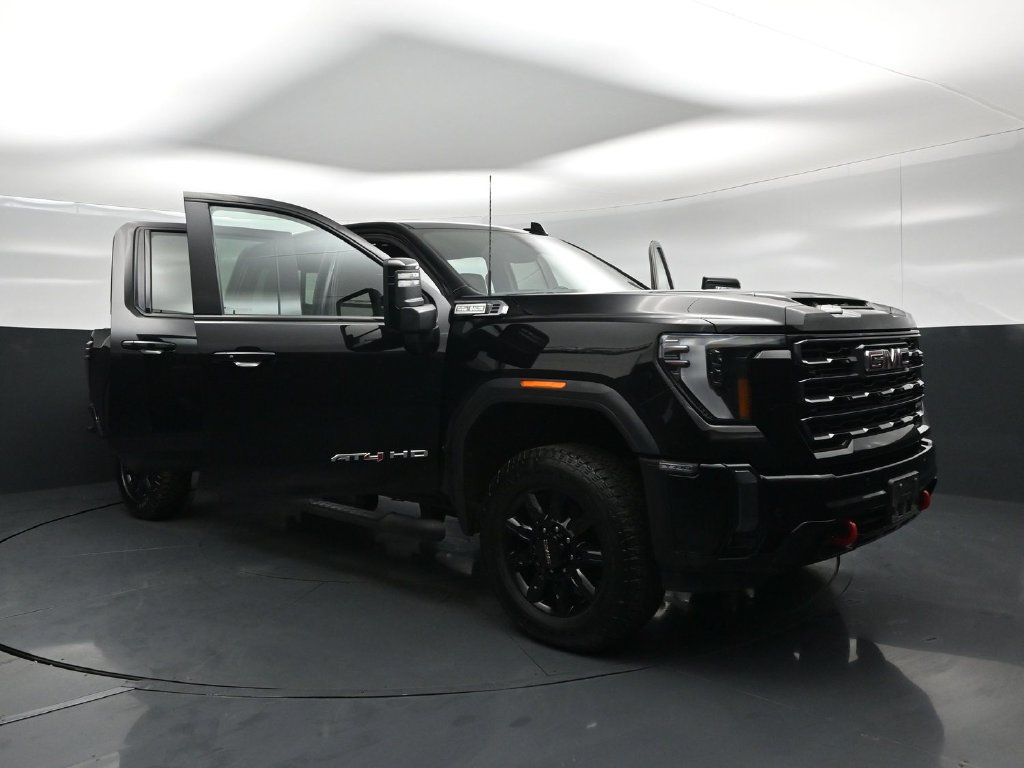 Used 2024 GMC Sierra 2500 AT4 w/ Technology Package AWD/4WD image 28