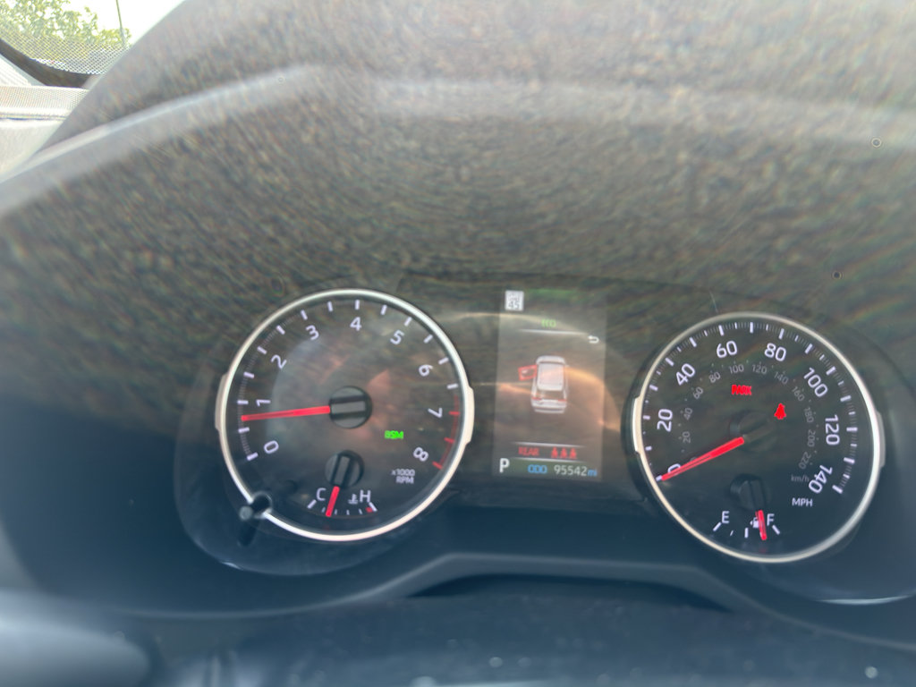 Used 2022 Toyota RAV4 XLE w/ Convenience Package FWD image 16