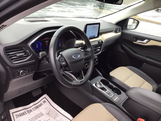 Certified 2022 Ford Escape Titanium w/ Titanium Elite Package AWD/4WD image 7