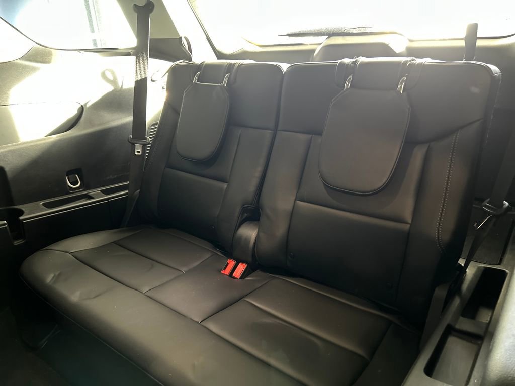 Certified 2023 Ford Explorer XLT w/ Equipment Group 202A image 14