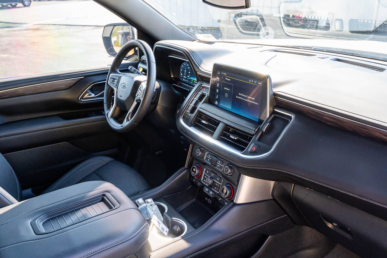 Used 2024 Chevrolet Tahoe Z71 AWD/4WD image 14