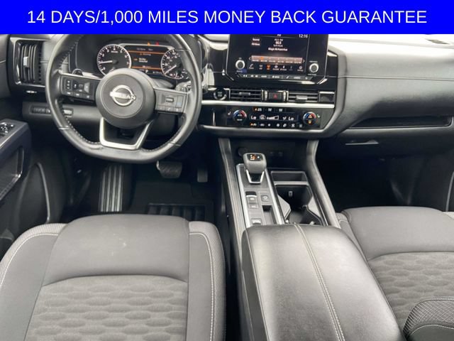 Used 2025 Nissan Pathfinder SV FWD image 10