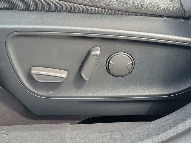 Certified 2020 Ford Escape Titanium AWD/4WD image 13