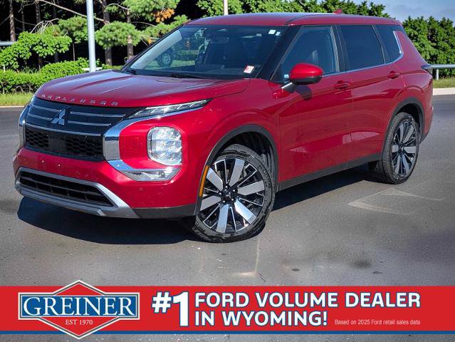 Used 2025 Mitsubishi Outlander SE AWD/4WD image 1