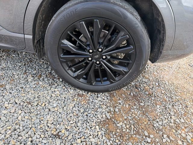 Certified 2024 Ford Escape ST-Line Elite w/ Premium Technology Package image 7