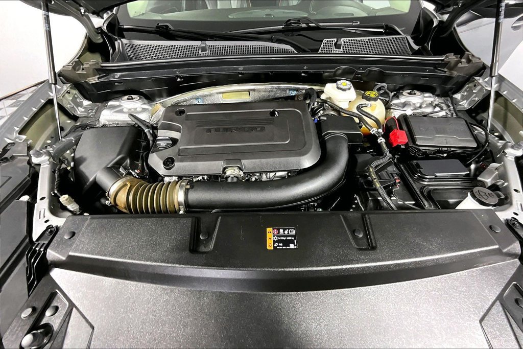 Used 2023 Buick Envision Essence w/ Sport Touring Package AWD/4WD image 9