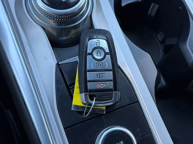 Certified 2022 Ford Explorer XLT w/ Equipment Group 202A image 22