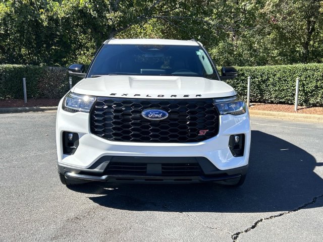 Certified 2025 Ford Explorer ST AWD/4WD image 11