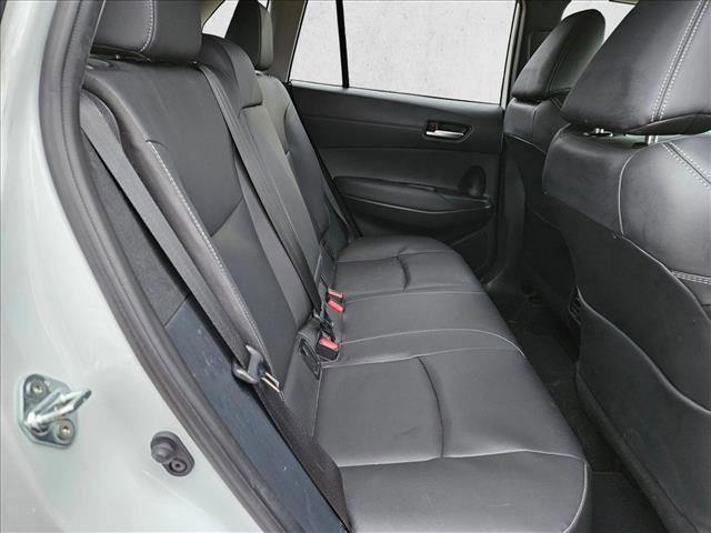 Used 2023 Toyota Corolla Cross XLE w/ Convenience Package FWD image 16