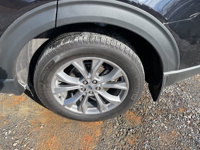 Certified 2023 Ford Explorer XLT w/ Equipment Group 202A image 12