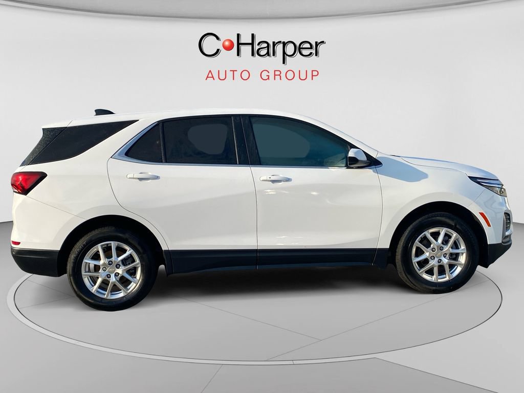 Used 2022 Chevrolet Equinox LT AWD/4WD image 2