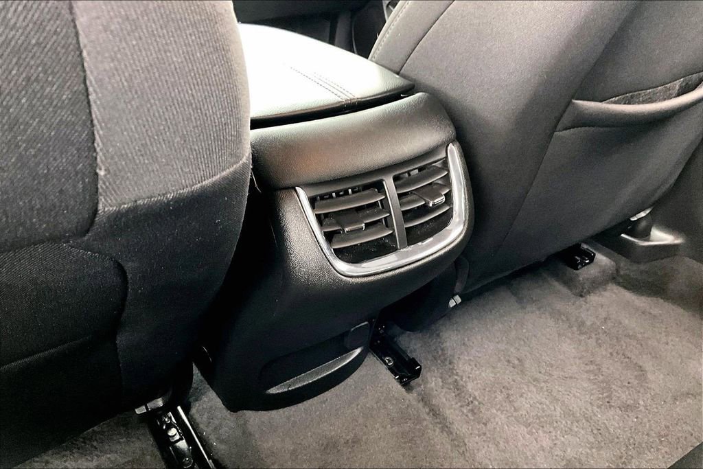 Used 2025 Chevrolet Malibu LT FWD image 33