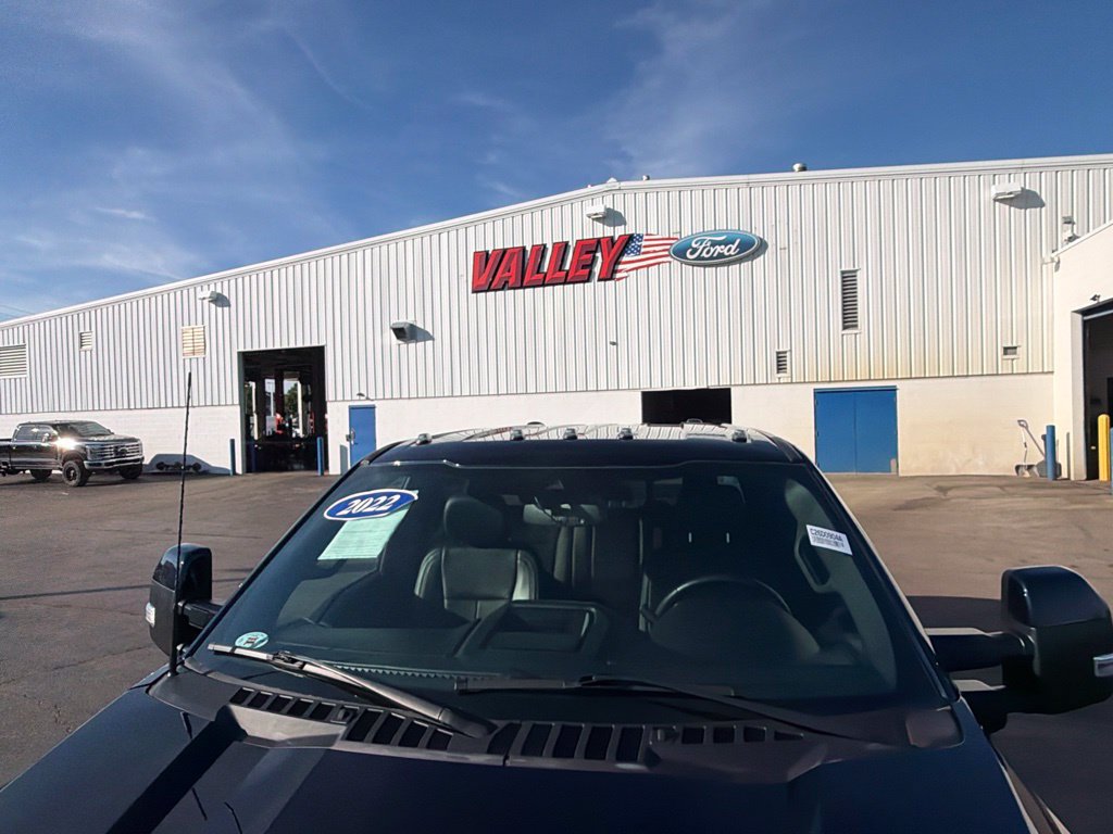 Certified 2022 Ford F350 Lariat w/ Lariat Value Package AWD/4WD image 18