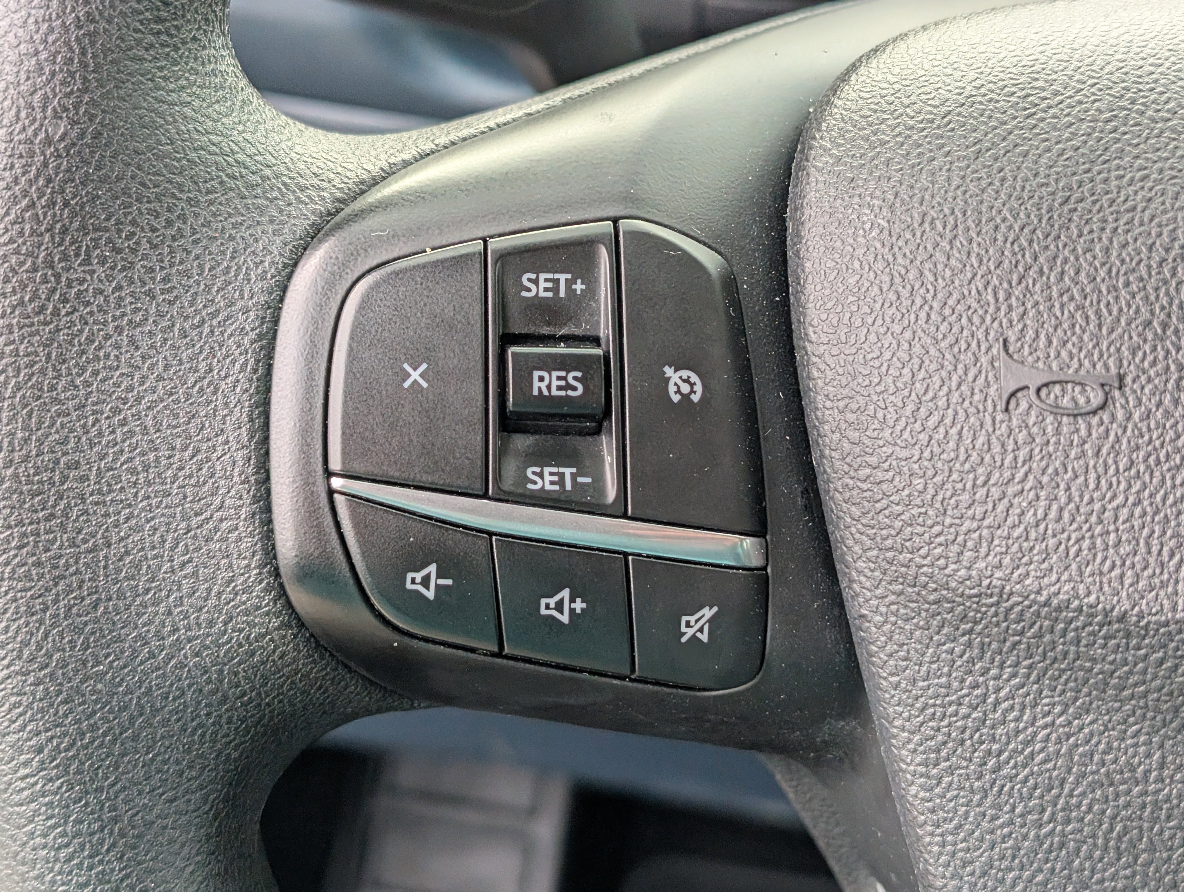 Certified 2025 Ford Maverick XL w/ Equipment Group 102A image 19