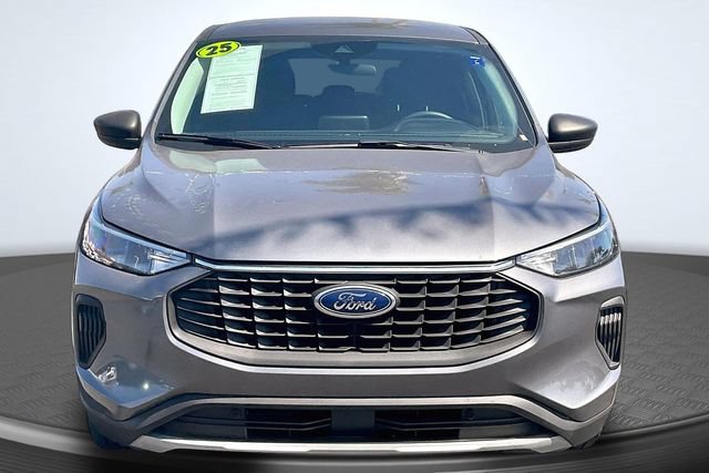 Certified 2025 Ford Escape Active FWD image 3