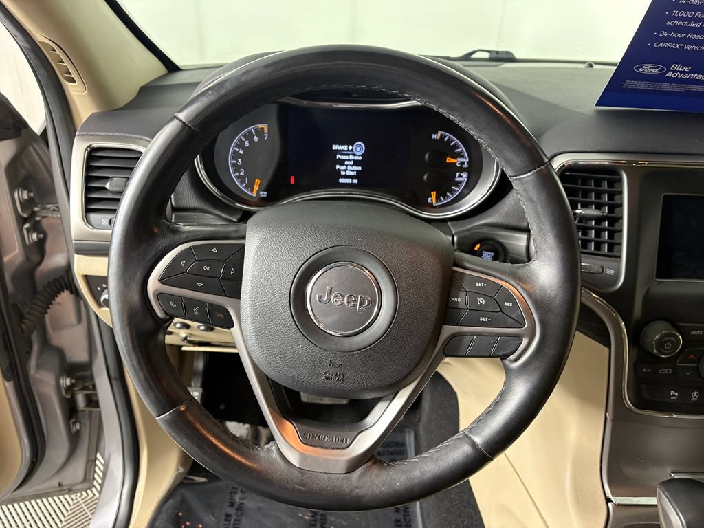 Used 2019 Jeep Grand Cherokee Laredo AWD/4WD image 16