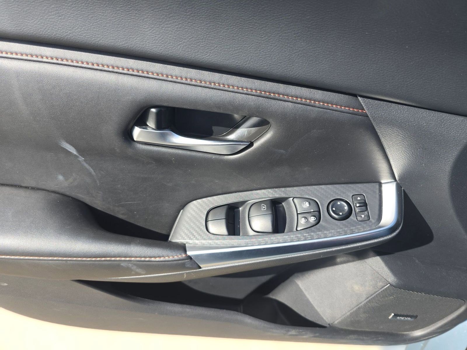 Used 2025 Nissan Sentra SR w/ SR Premium Package image 22