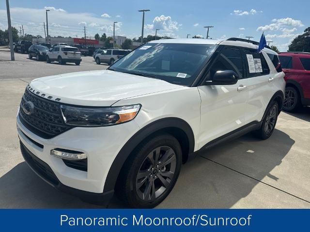 Certified 2024 Ford Explorer XLT w/ Equipment Group 202A RWD image 4