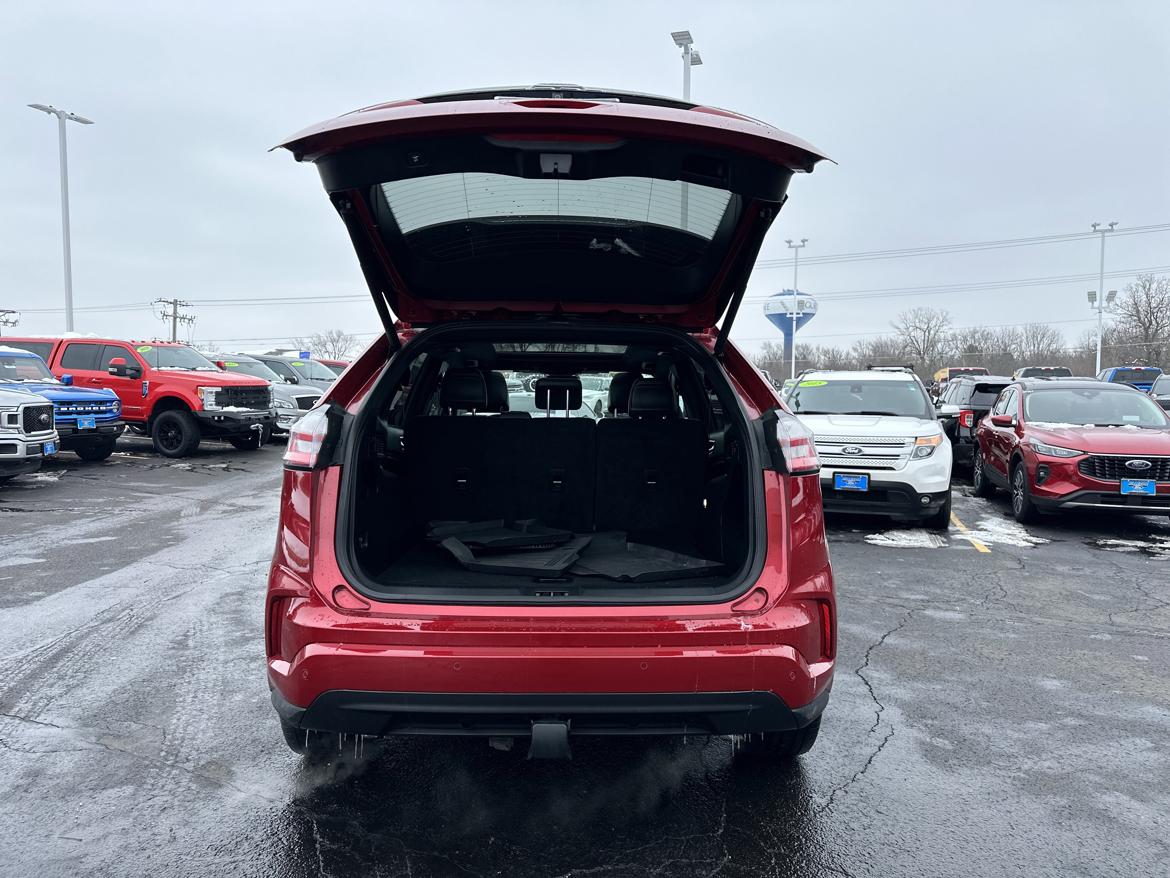 Certified 2024 Ford Edge ST-Line w/ Class II Trailer Tow Package image 9