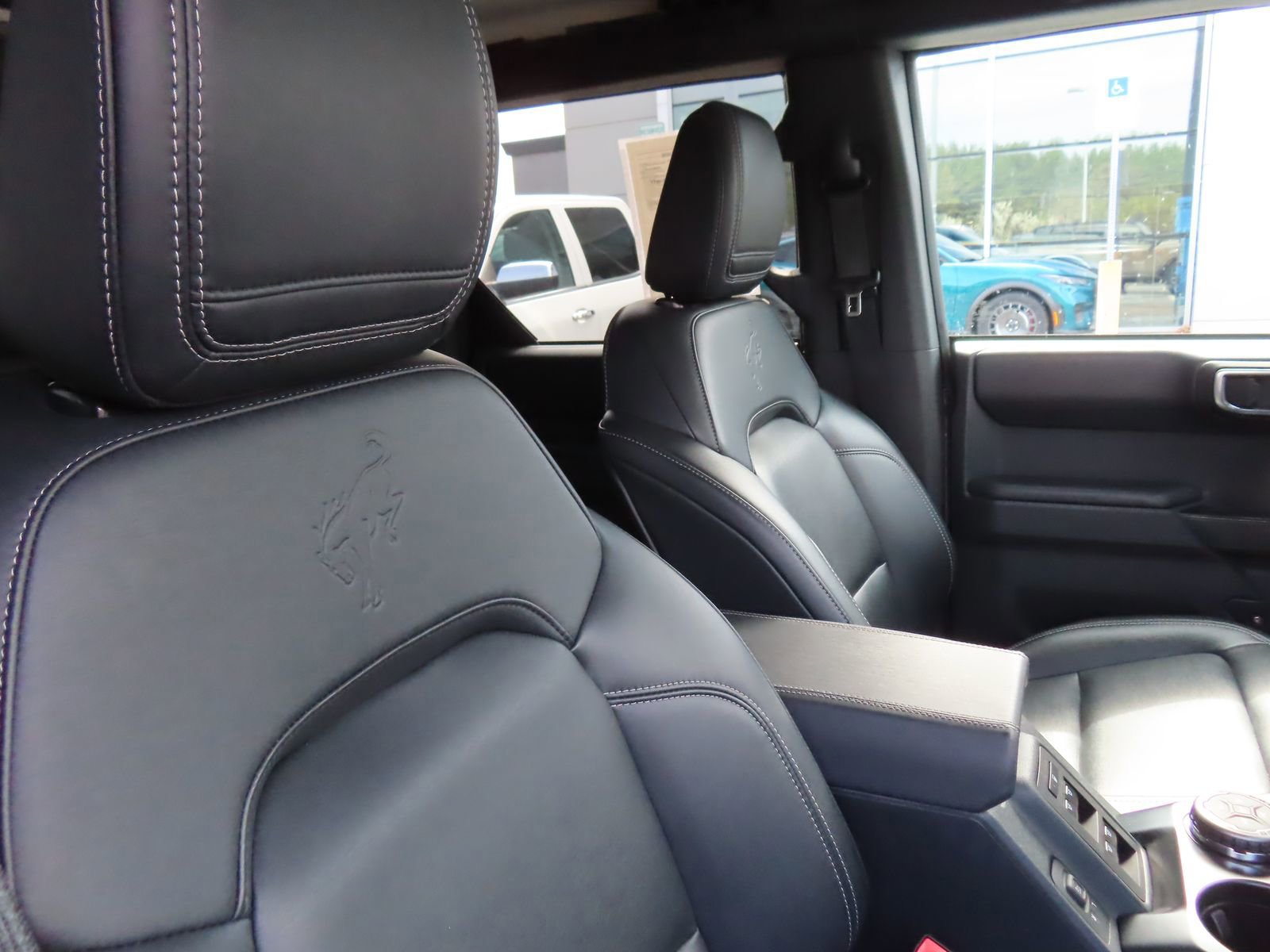 Certified 2025 Ford Bronco Badlands image 37