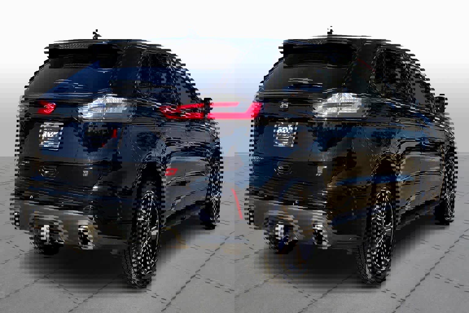 Certified 2020 Ford Edge ST w/ Cold Weather Package image 3