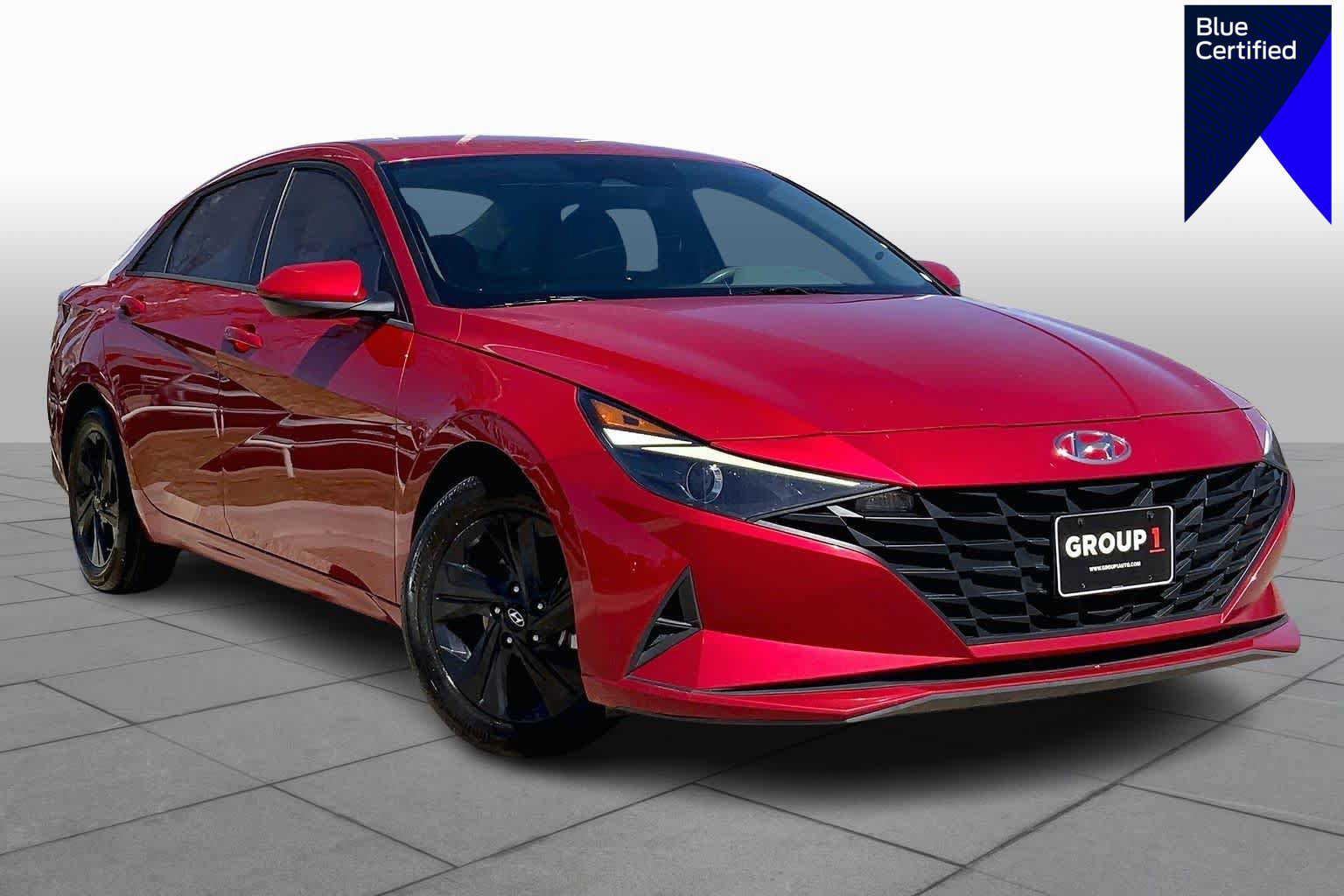 Used 2023 Hyundai Elantra SEL w/ Preferred Accessory Package image 1