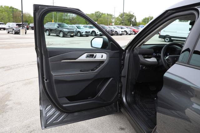 Certified 2025 Ford Explorer Active w/ Active Comfort Package AWD/4WD image 20