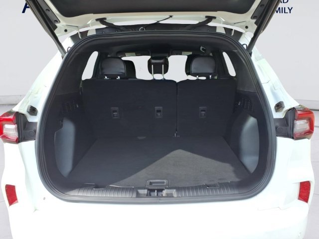 Certified 2024 Ford Escape ST-Line w/ Tech Pack #1 AWD/4WD image 8