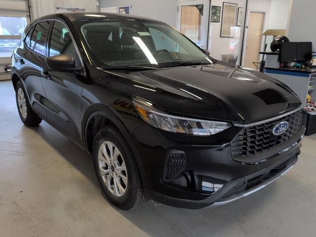 Certified 2024 Ford Escape Active AWD/4WD image 7