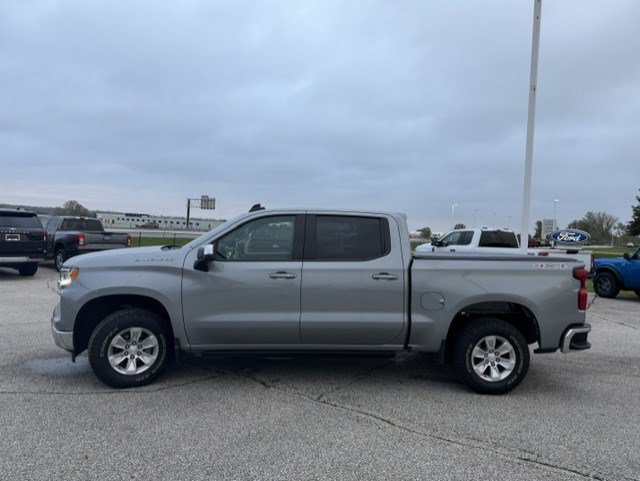 Used 2024 Chevrolet Silverado 1500 LT w/ Work Truck Package AWD/4WD image 6