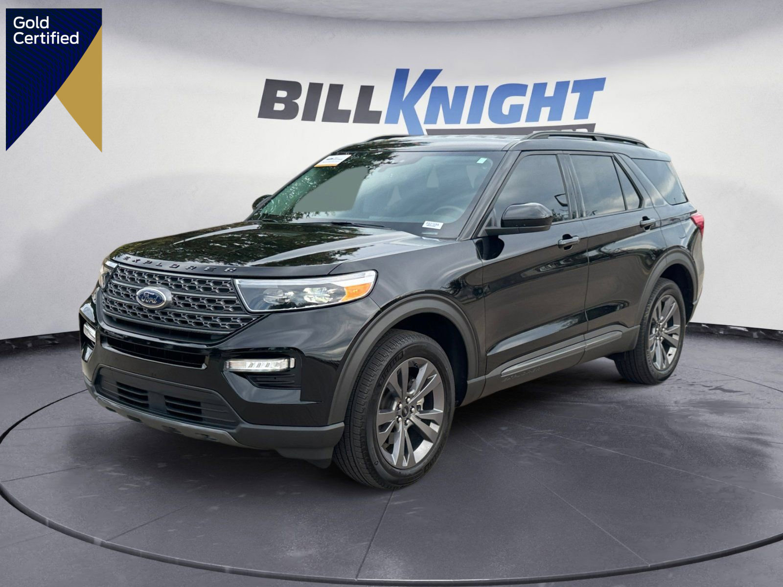 Certified 2024 Ford Explorer XLT w/ Equipment Group 202A