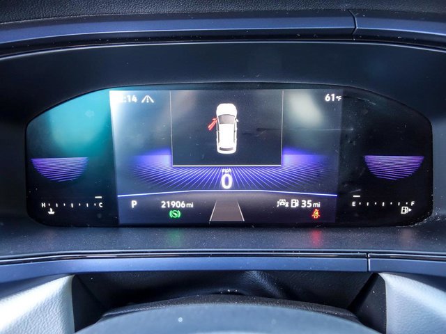 Used 2023 Volkswagen Taos SE w/ Black Wheel Package image 18