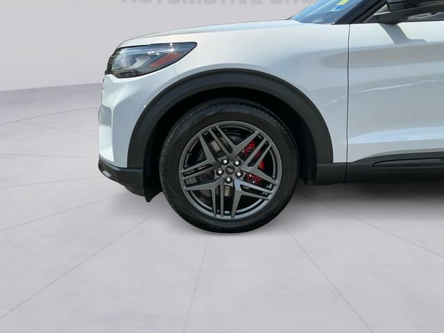 Certified 2026 Ford Explorer ST w/ Sun And Sound Package AWD/4WD image 9