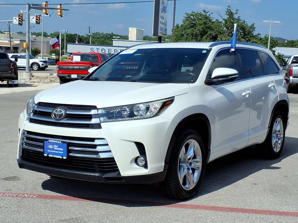 Used 2019 Toyota Highlander Limited FWD image 13