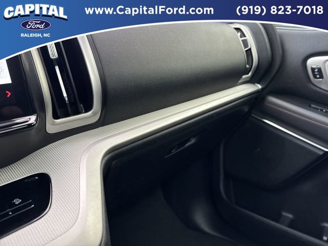 Certified 2025 Ford Expedition Max Active AWD/4WD image 29