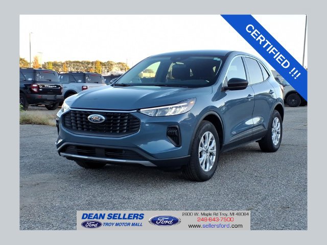 Certified 2023 Ford Escape Active AWD/4WD image 1